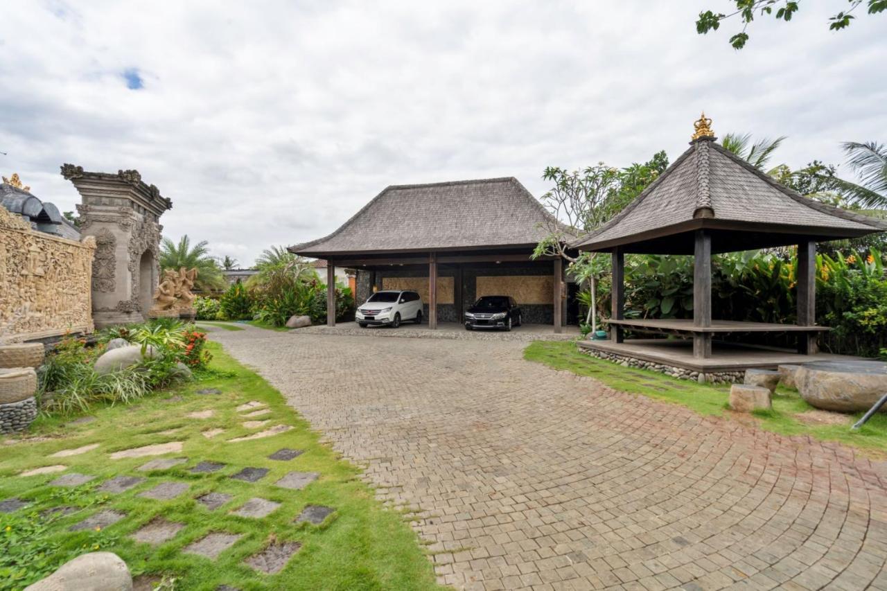 Royal Roco Villa Tanah Lot  Exterior photo
