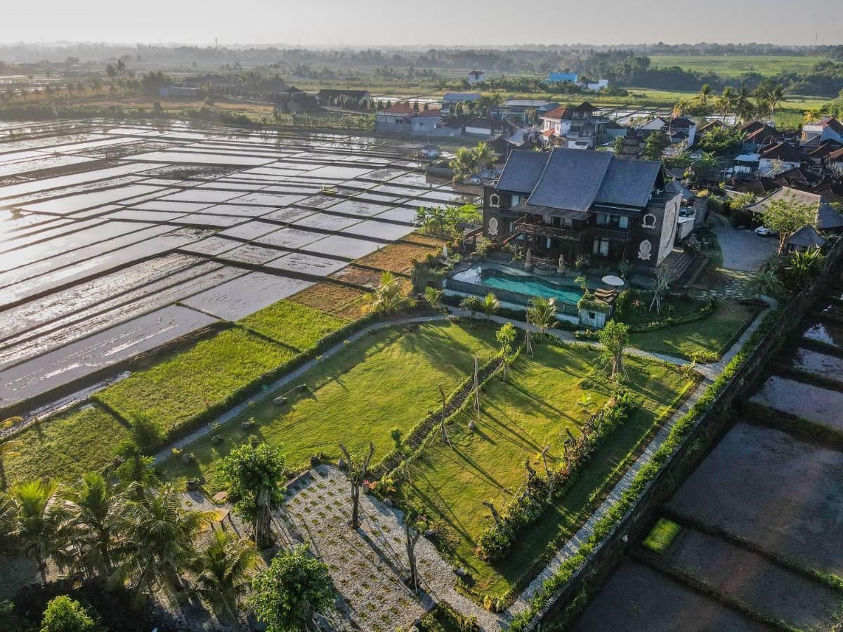 Royal Roco Villa Tanah Lot  Exterior photo